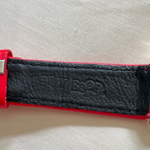 Betty Boop Red Strap Gold Watch - Picture 8 of 12